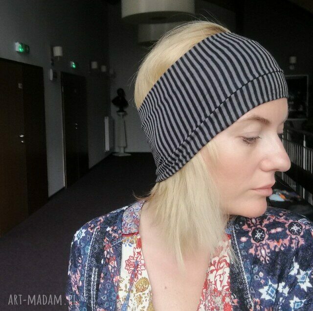 Opaska unisex szara w paski - miękka dzianina na jogę i sport