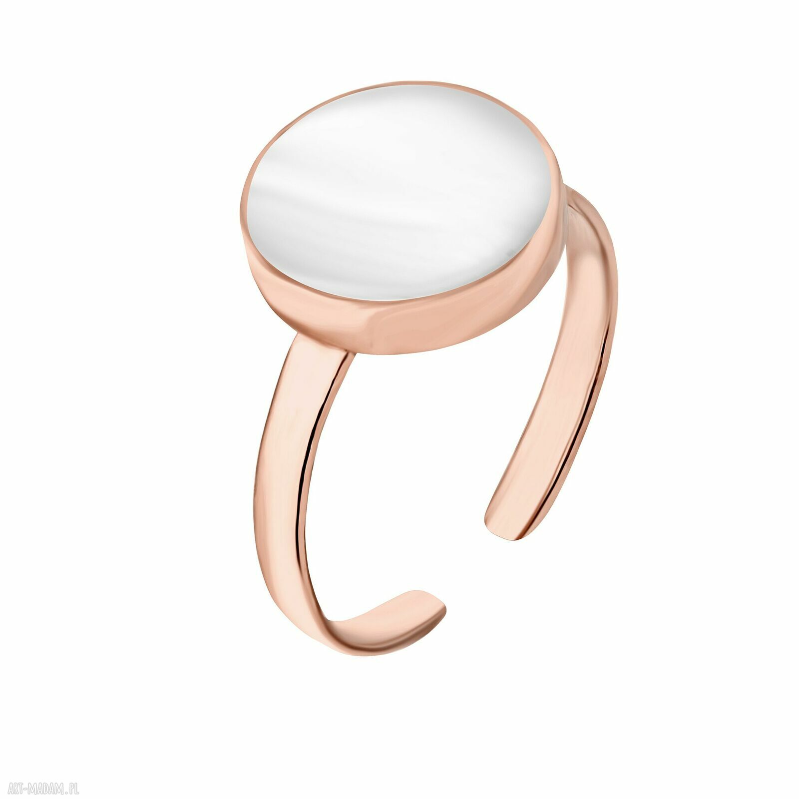 Pierścionek różowego złota perłowym kołem masa perłowa