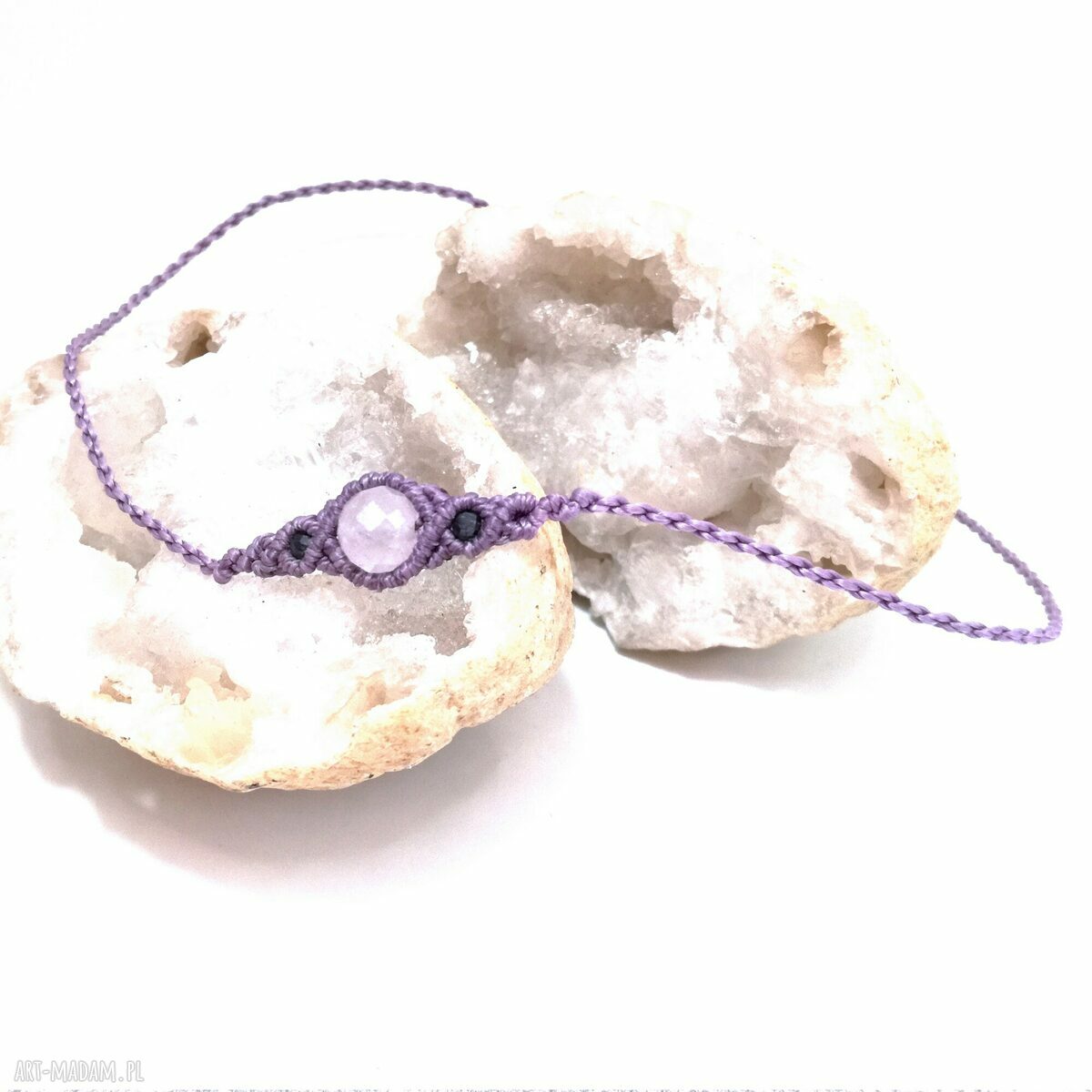 Uno z chalcedonem w mikromakramie - regulowany choker z kamieniami naturalnymi