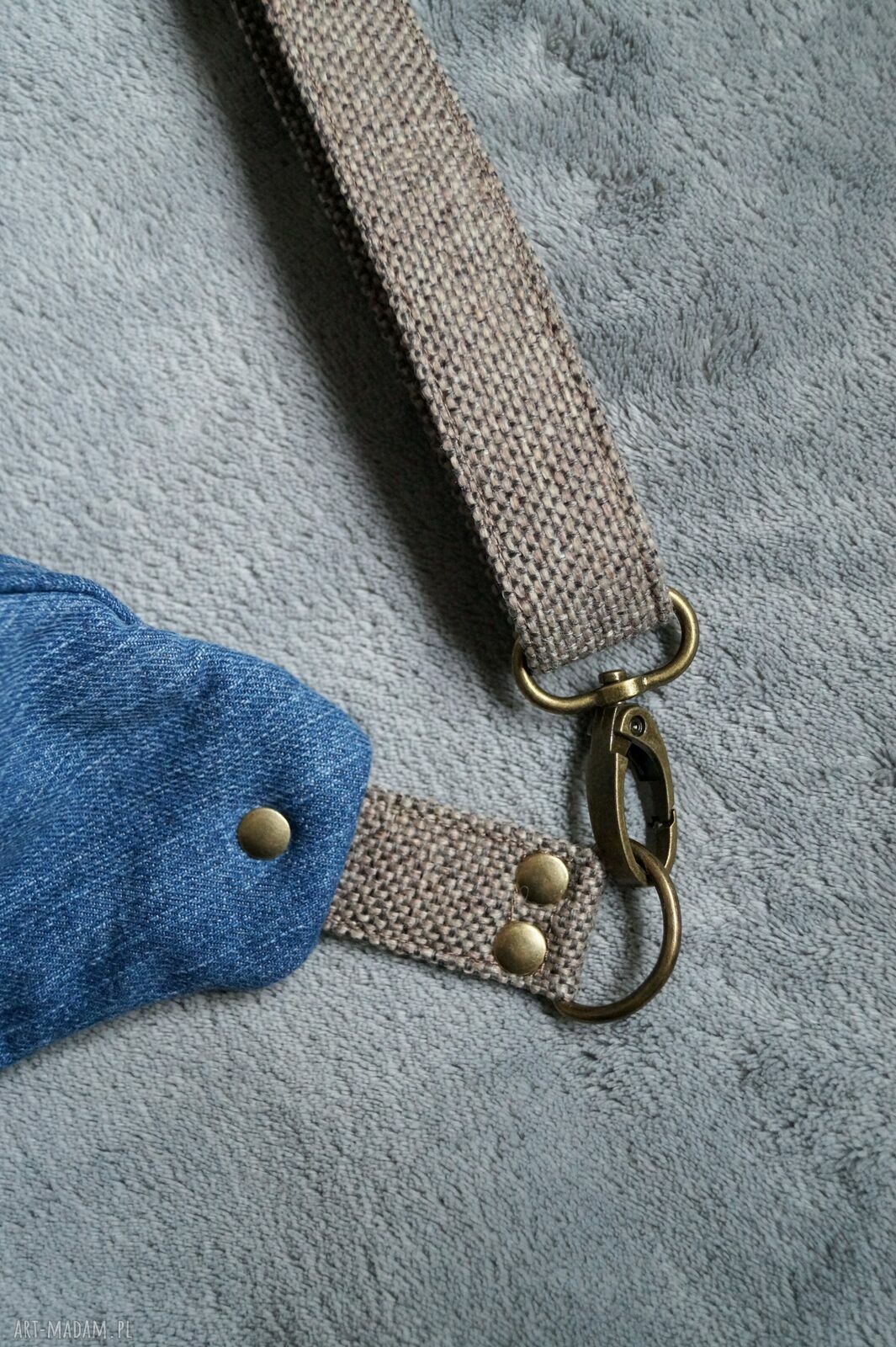 Upcyklingowa jeansowa nerka XXL - duża saszetka na ukos handmade