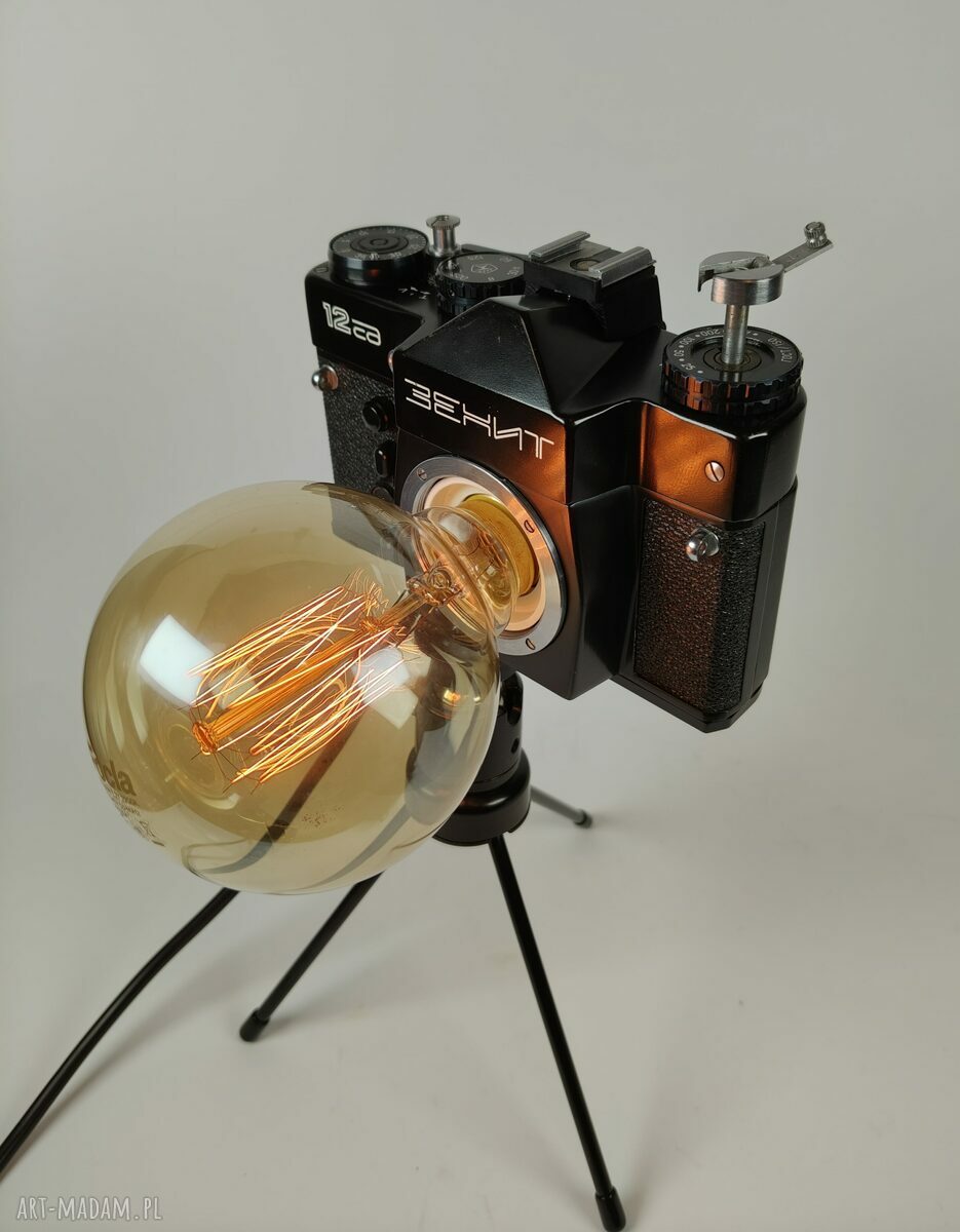 Lampka z aparatu fotograficznego - retro prezent dla fotografa i fotografki