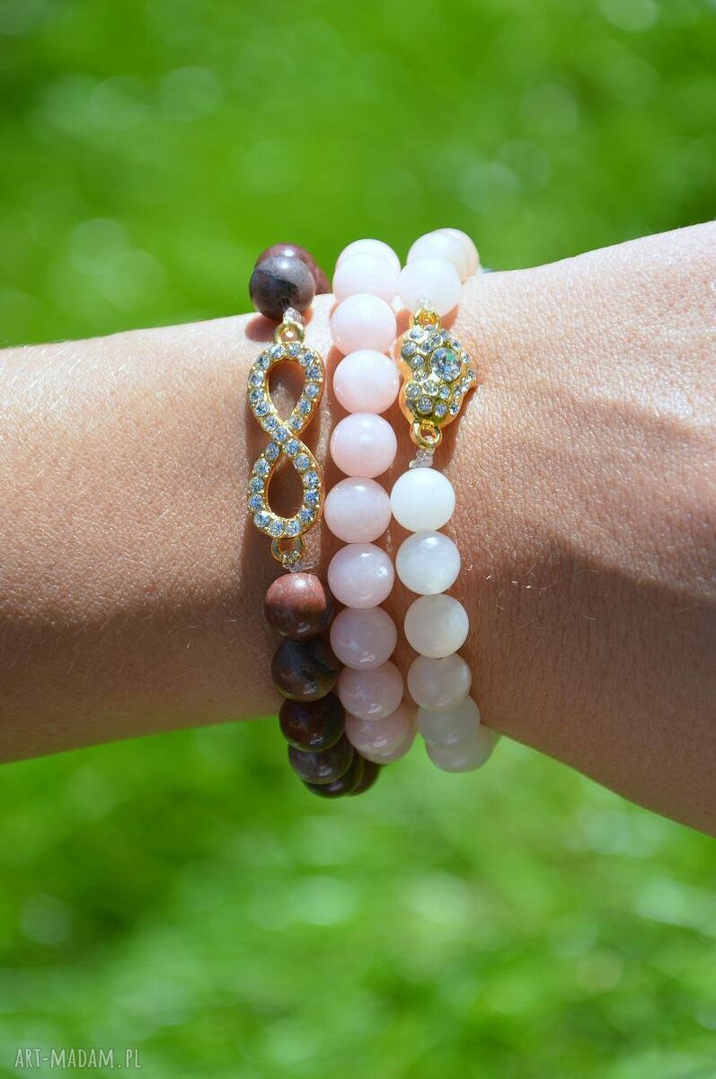 Bracelet by SIS: cyrkoniowe serce w łososiowych kamieniach