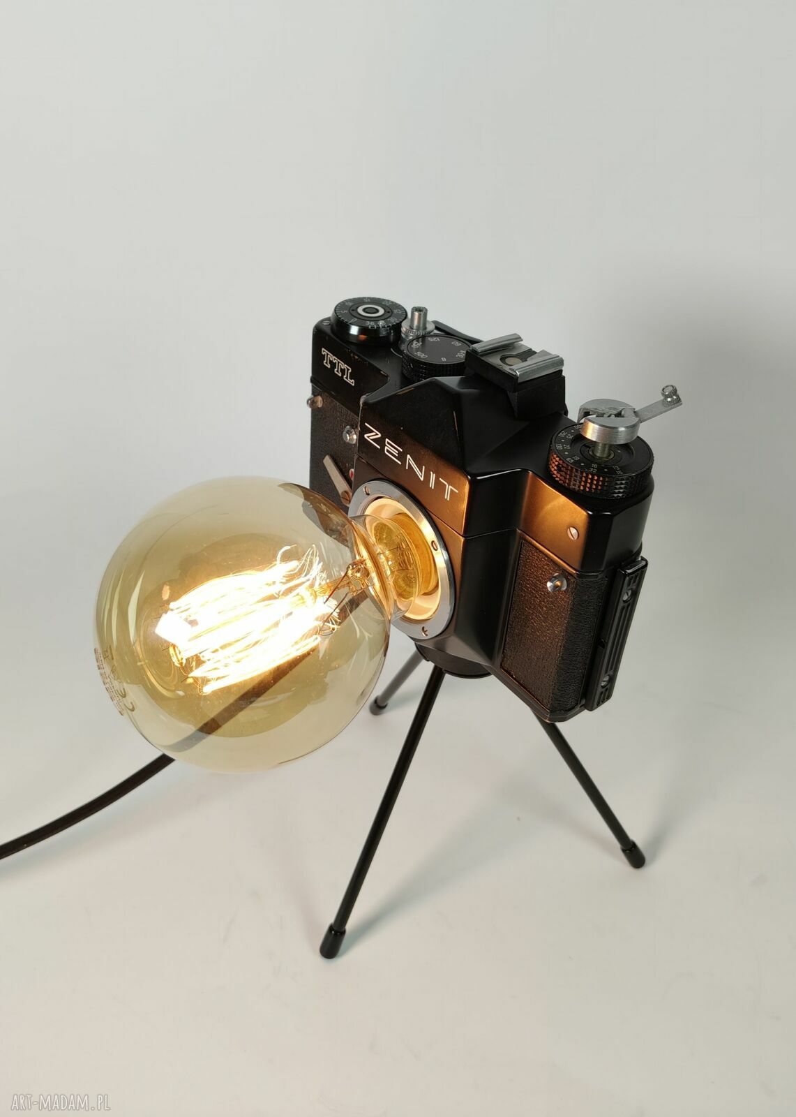 Lampka z aparatu fotograficznego - retro dekoracja i prezent dla fotografki