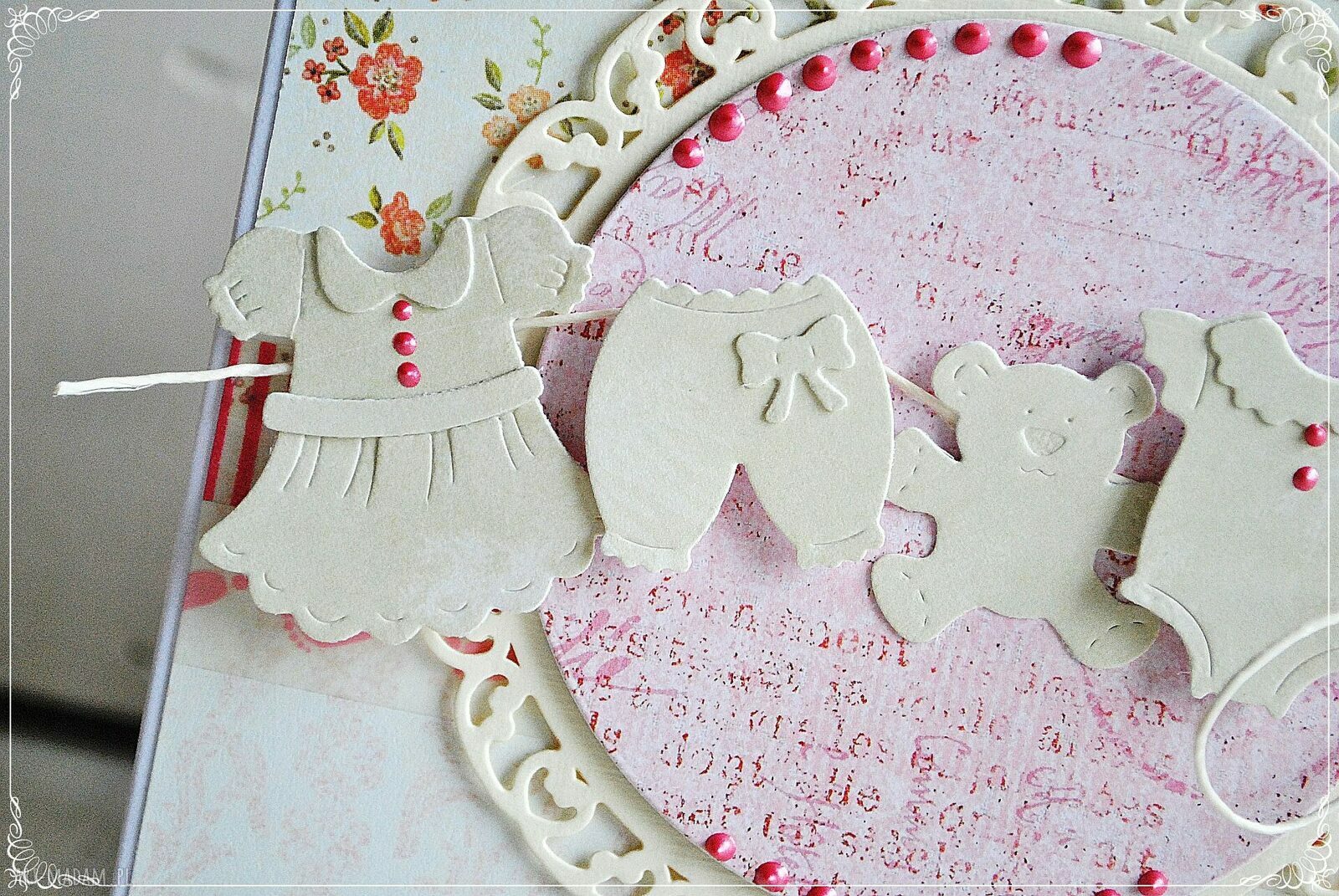 Różowa kartka urodzinowa i gratulacyjna - handmade scrapbooking