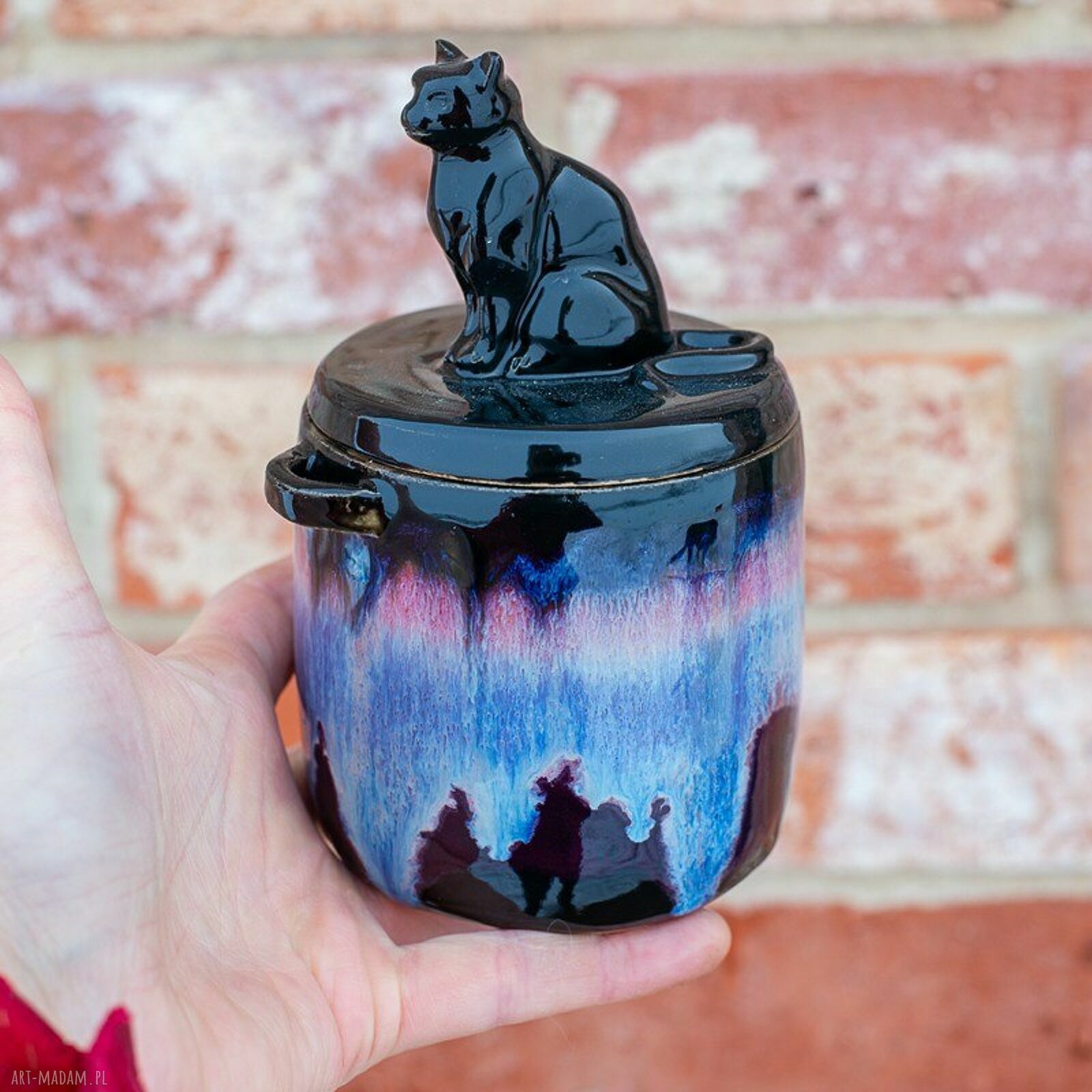 Urokliwa cukiernica - pojemnik na cukier z kotem Czarna Violetta z drewnianą łyżeczką ceramika handmade