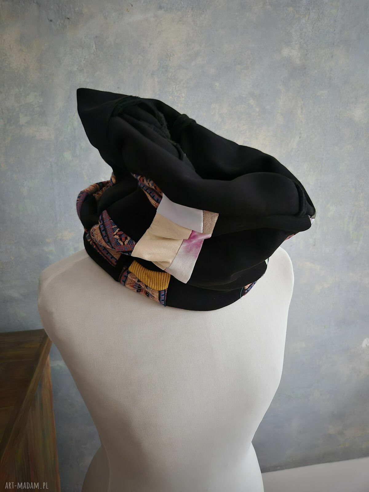 Kolorowy komin damski handmade z tkanin i dzianin