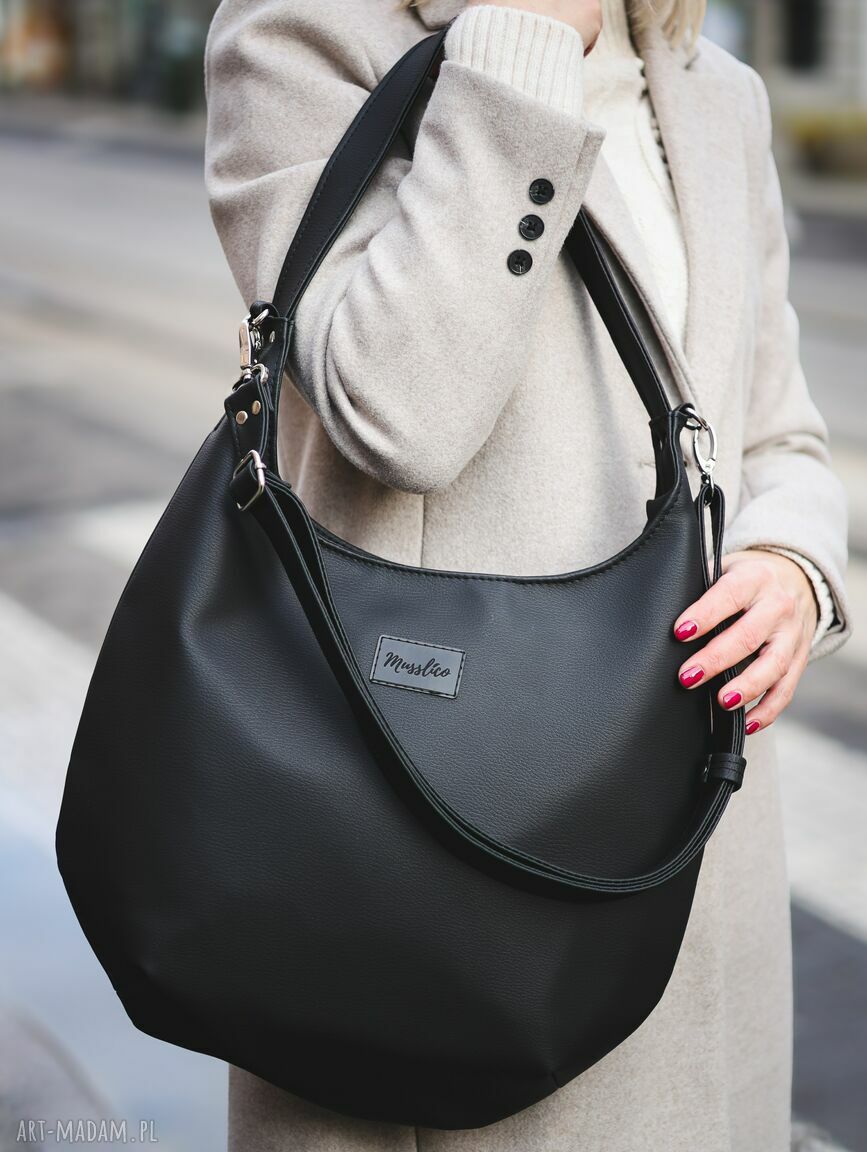 Vera - czarna torba typu hobo z wegańskiej skóry soft