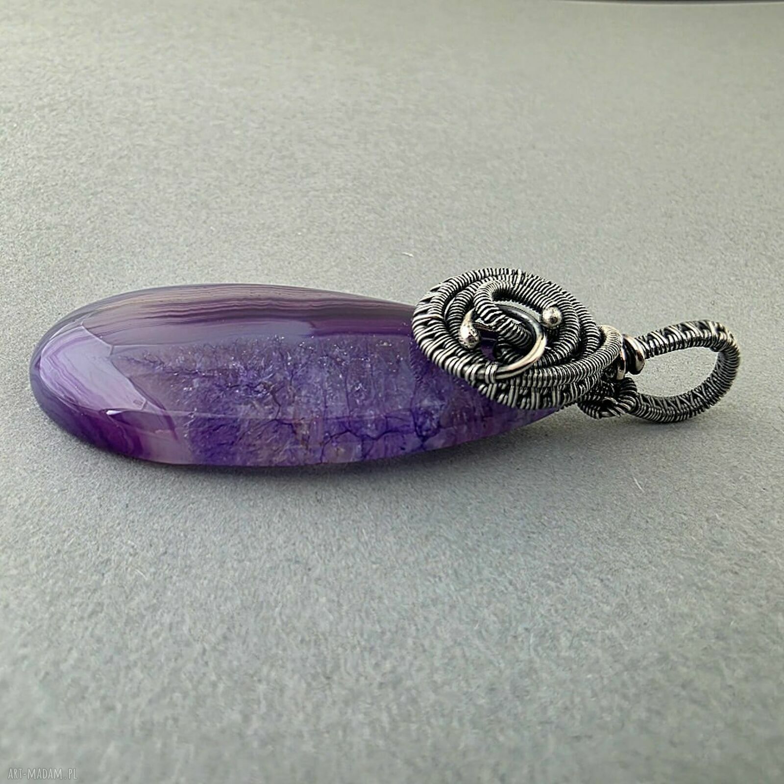Viol - wisiorek z fioletowym agatem i oksydowanym srebrem, wire wrapping