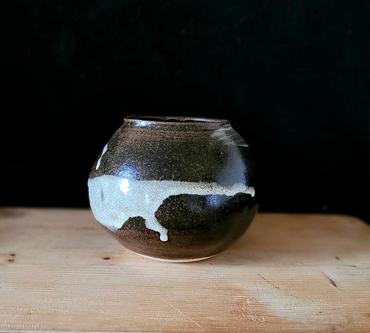 Wazon w brązach z satynowym szkliwem - rękodzieło ceramiczne
