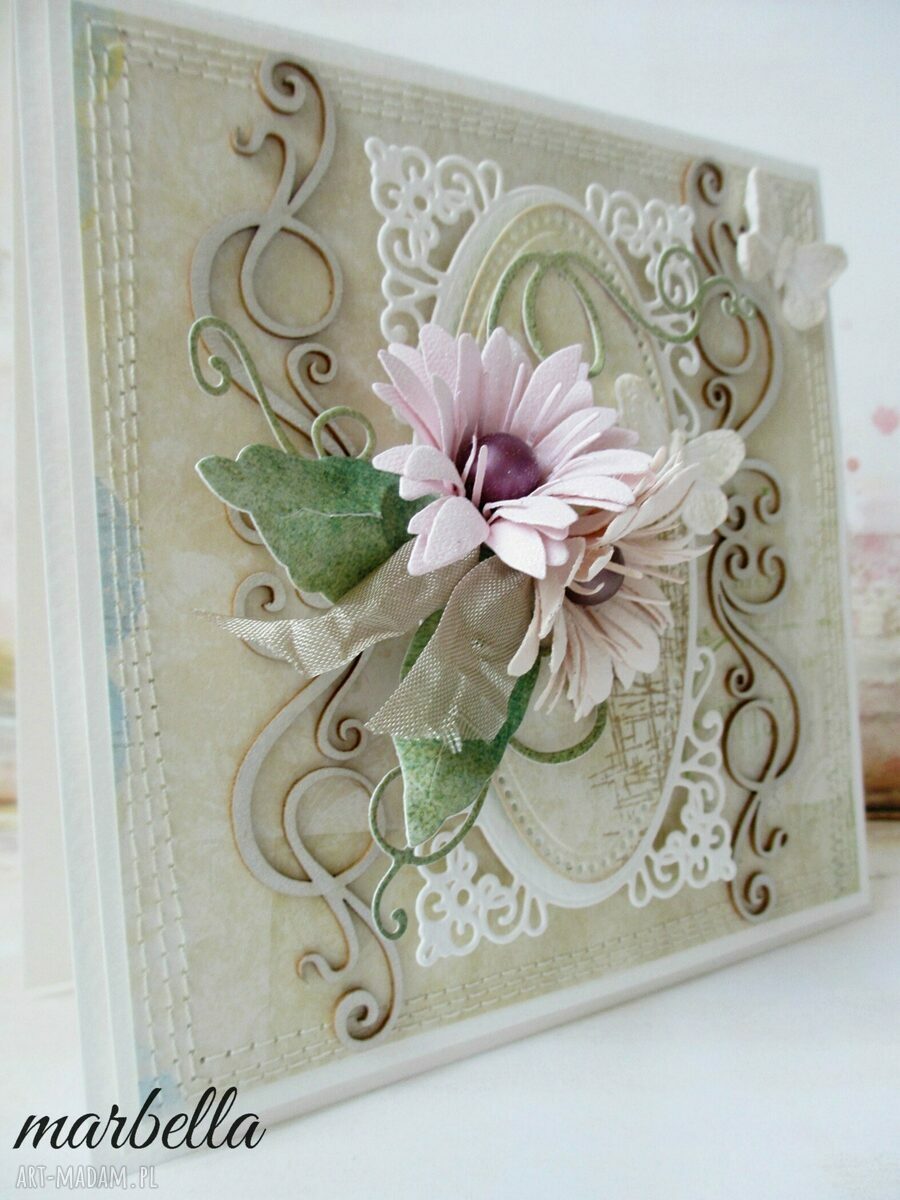 Kartka ślubna w pudełku z scrapbooking 3D - eleganckie gratulacje