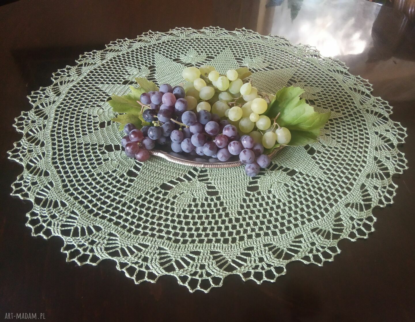 Oliwkowa serwetka z kordonka - rękodzieło 57 cm