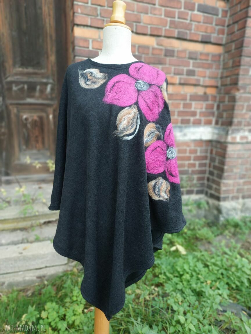 Poncho damskie w uniwersalnym rozmiarze 95/55 cm - filcowa aplikacja Ruda Klara