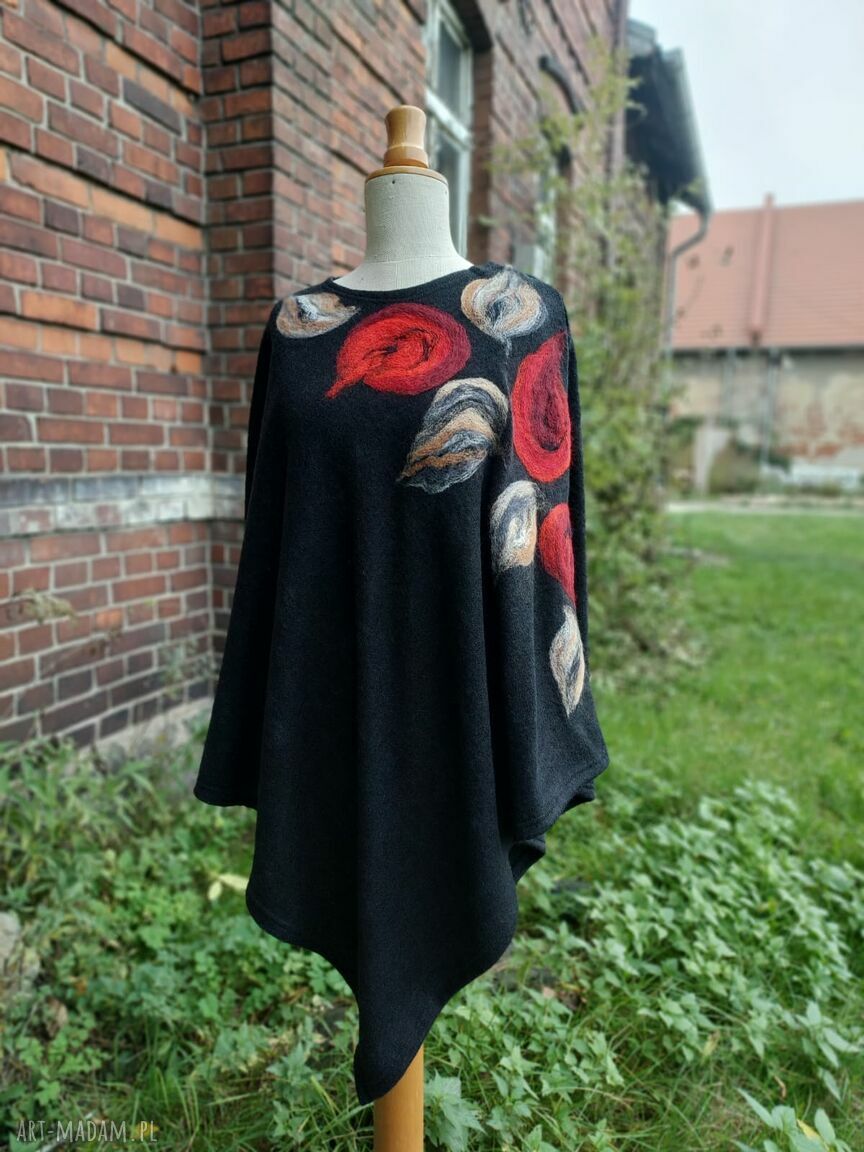 Retro poncho z filcową aplikacją - uniwersalny rozmiar 95/55 cm