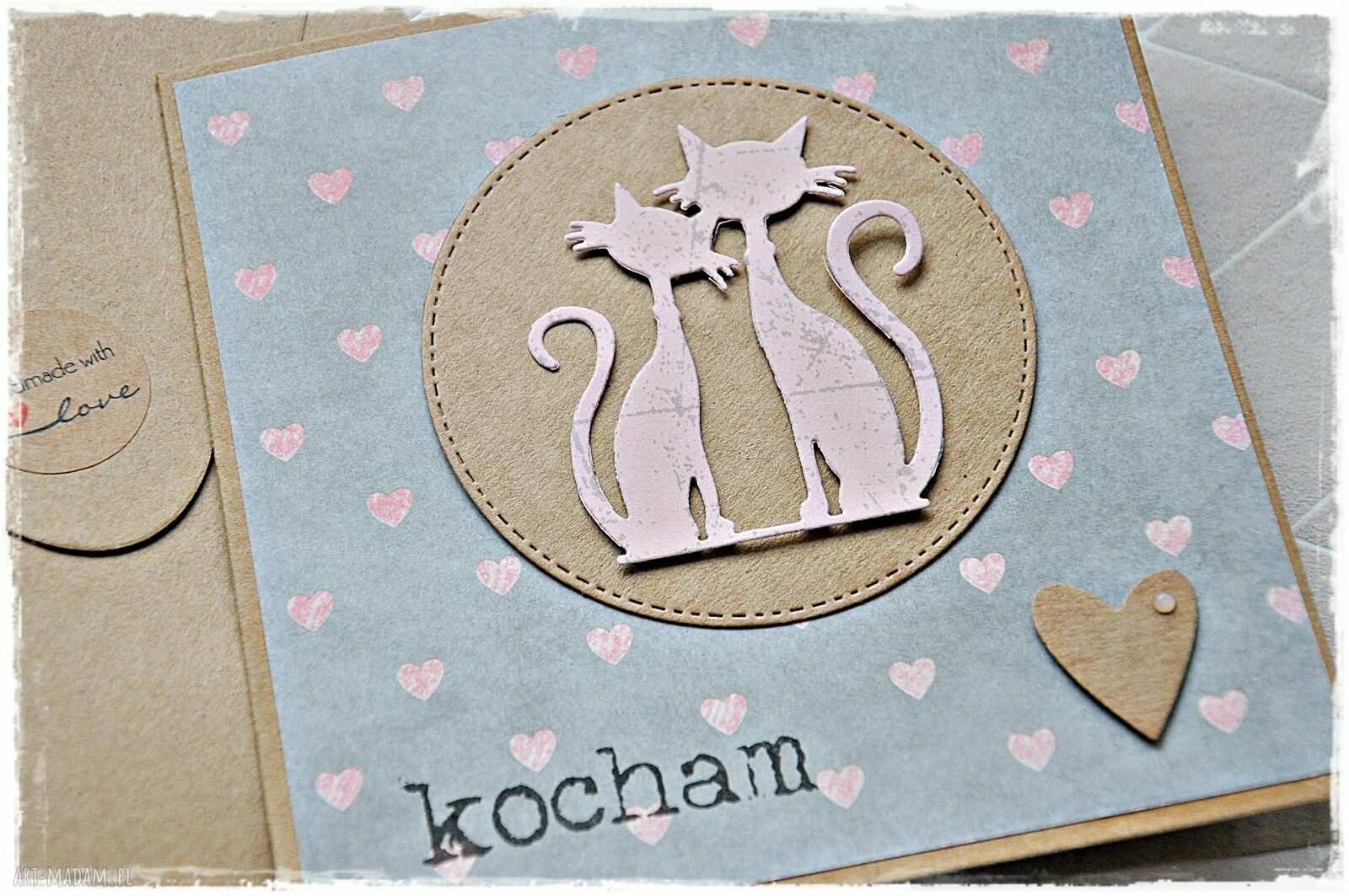 Kartka walentynkowa z zakochanymi kotami ręcznie robiona scrapbooking