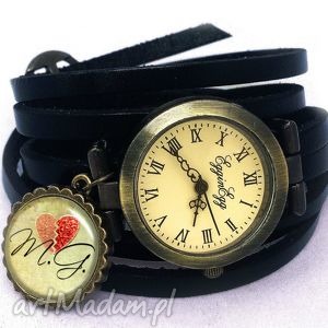 walentynkowe inicjały - zegarek bransoletka na skórzanym