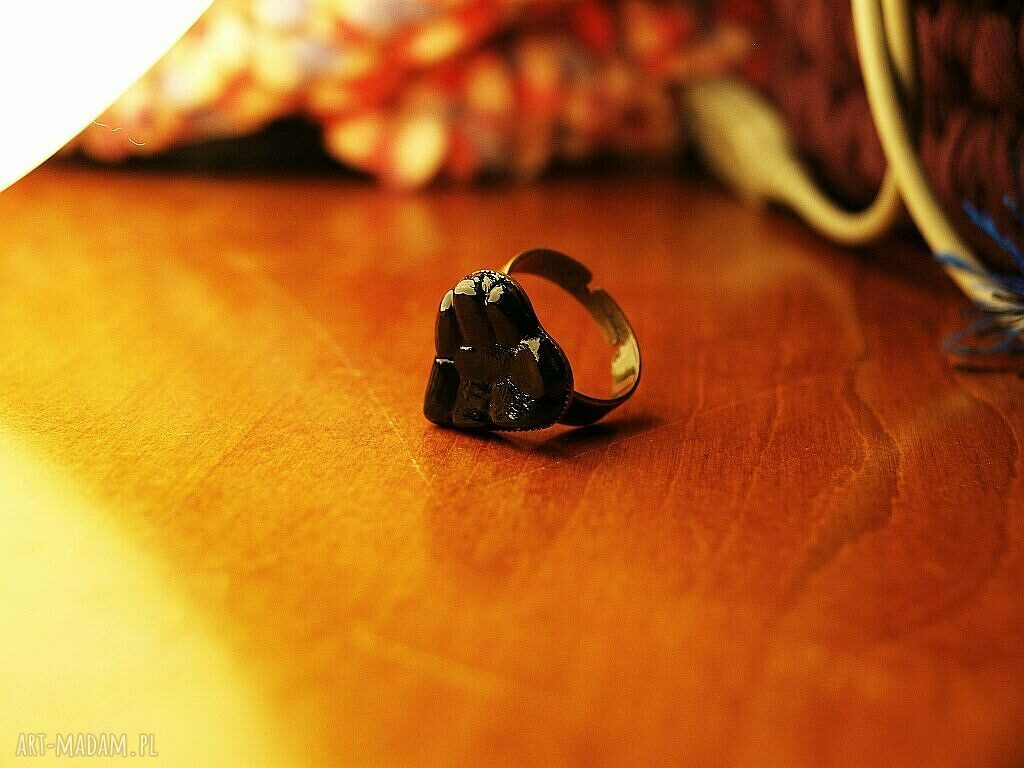 Pierścionek Czarne Serce Handmade