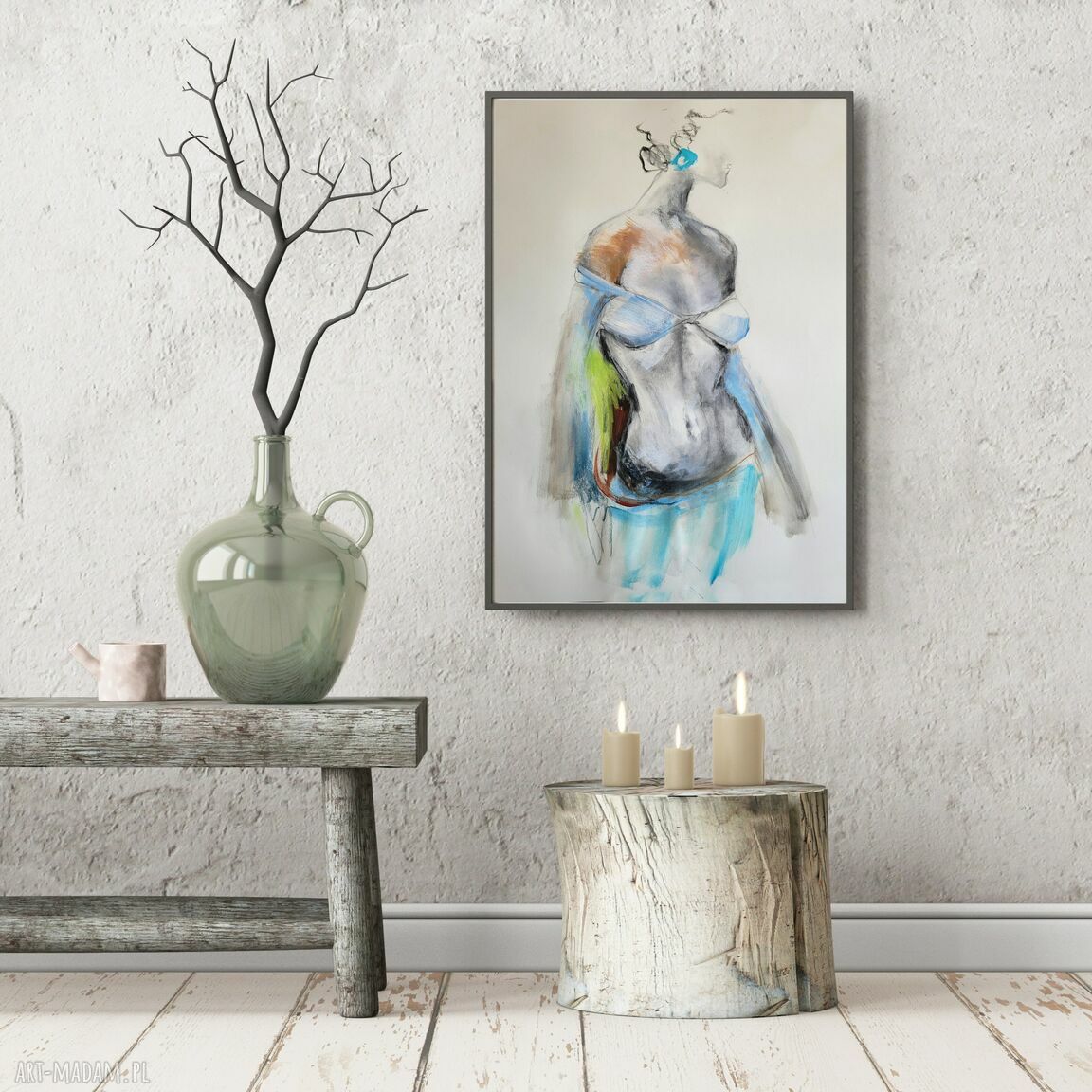 Walking in Blue 70x100 - obraz kobiety w technice węgiel, pastel i akryl