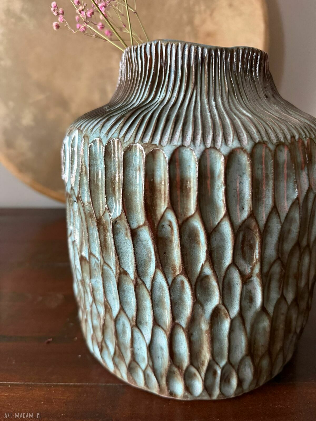 Wazon ceramiczny „Deep Lines” - ręcznie szkliwiony w głębokim niebieskim