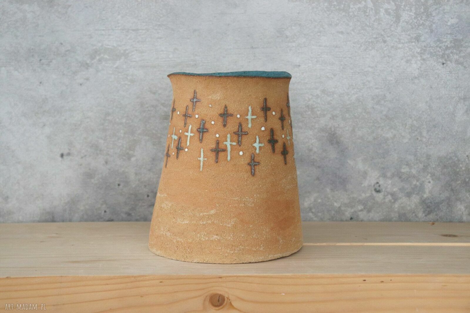 Wazon ceramiczny Otuliny - żółty, zdobiony szkliwem