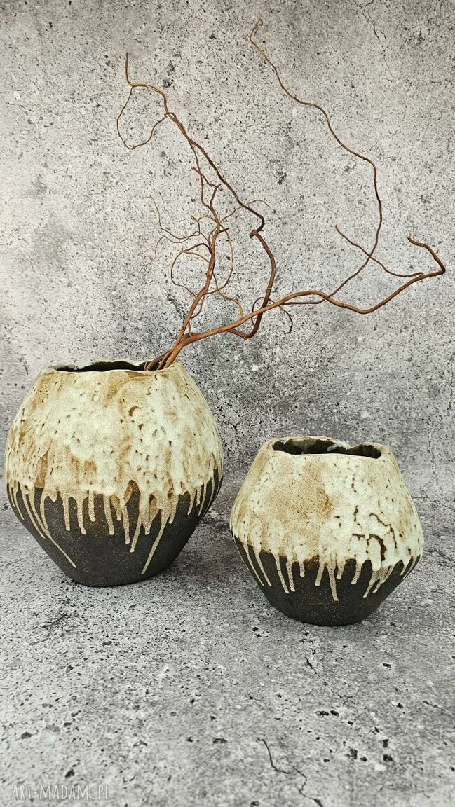 Wazon ceramiczny poLEPIONE - brązowy wazonik z efektem szkliwa i surową gliną