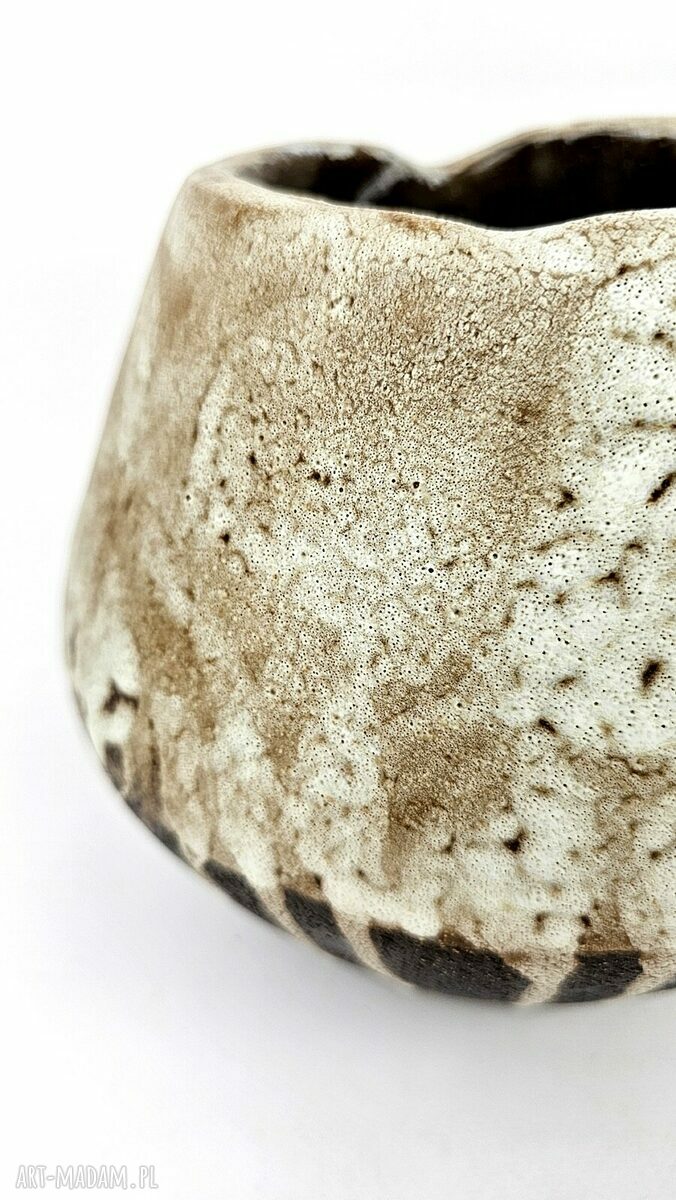 Wazon ceramiczny poLEPIONE - brązowy wazonik z efektem szkliwa i surową gliną