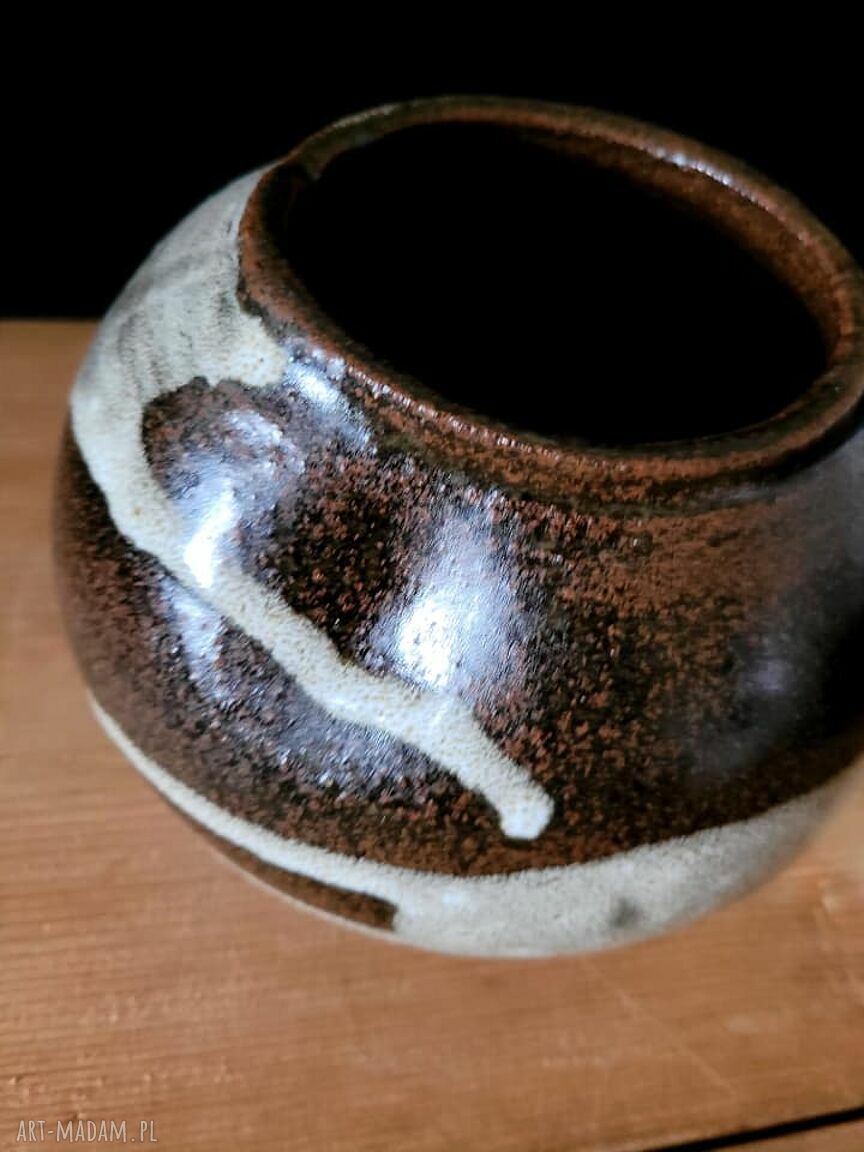 Wazon w brązach z satynowym szkliwem - rękodzieło ceramiczne