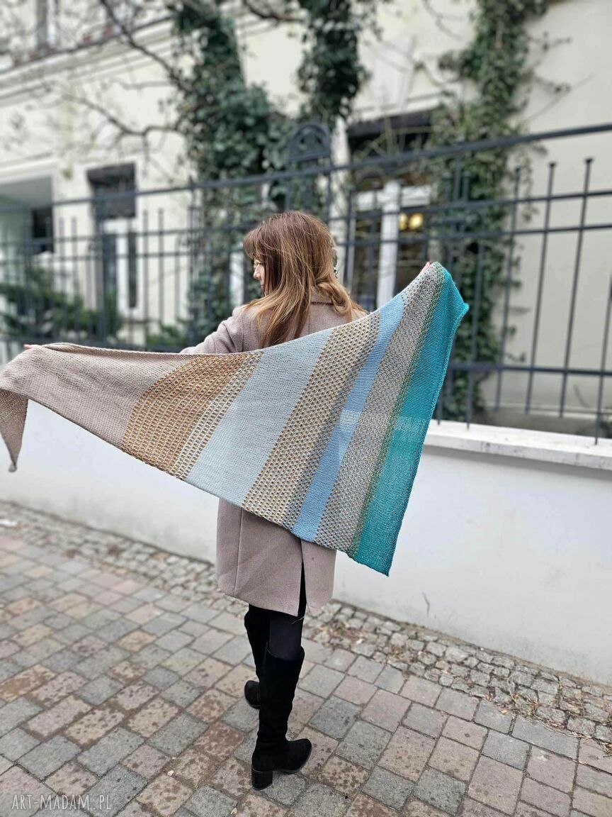 szaliki: wełniana chusta Hand Made