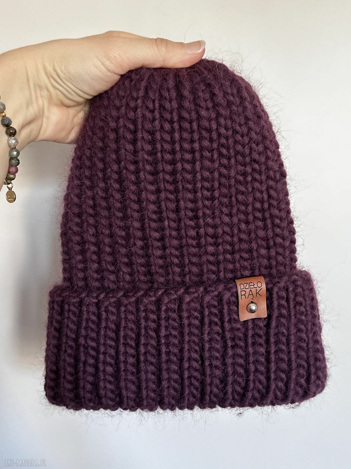 Wełniana czapka handmade burgund z bardzo szerokim wywinięciem