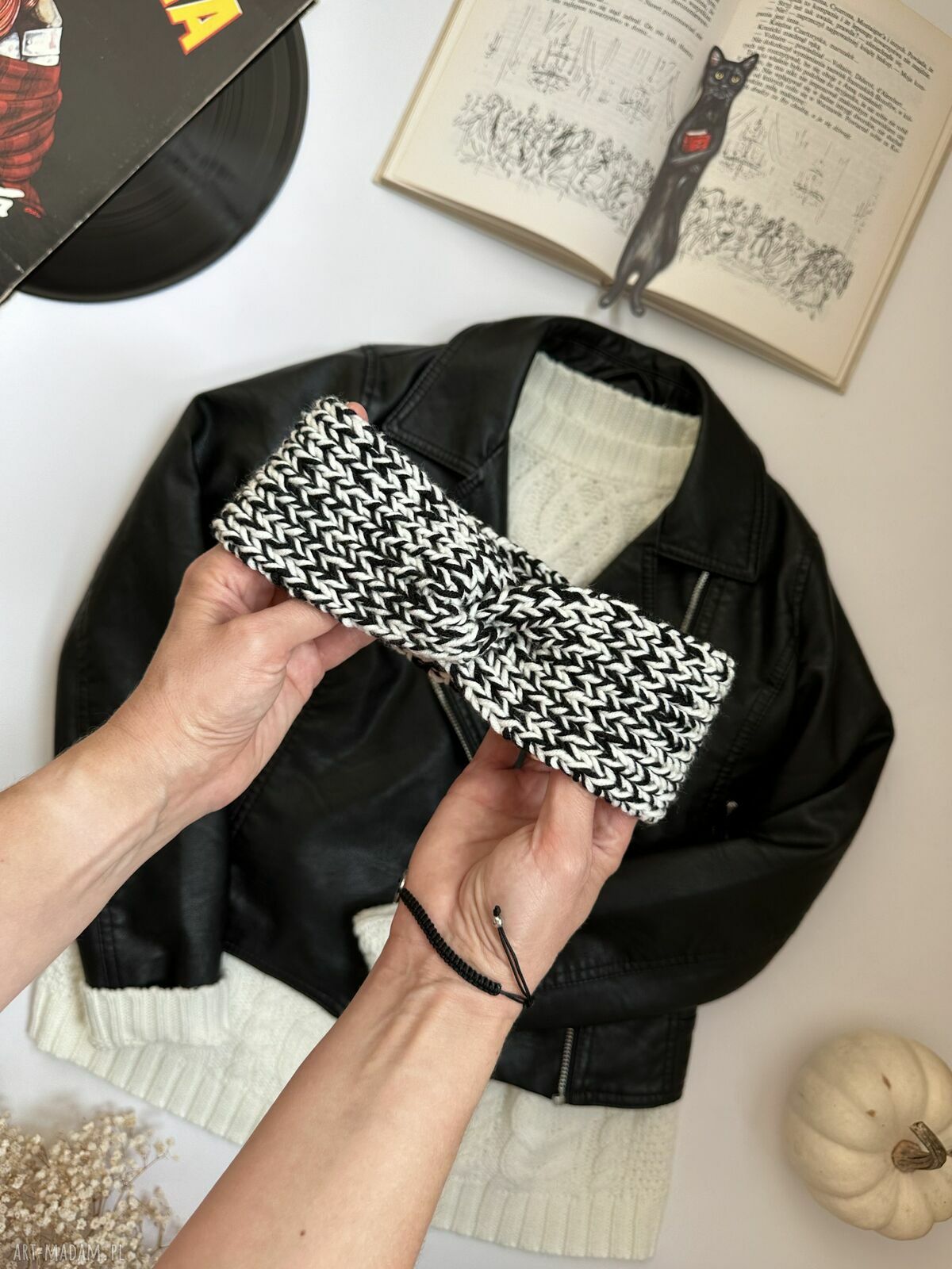 Wełniana opaska twist na głowę 100% merino - czarno-biała