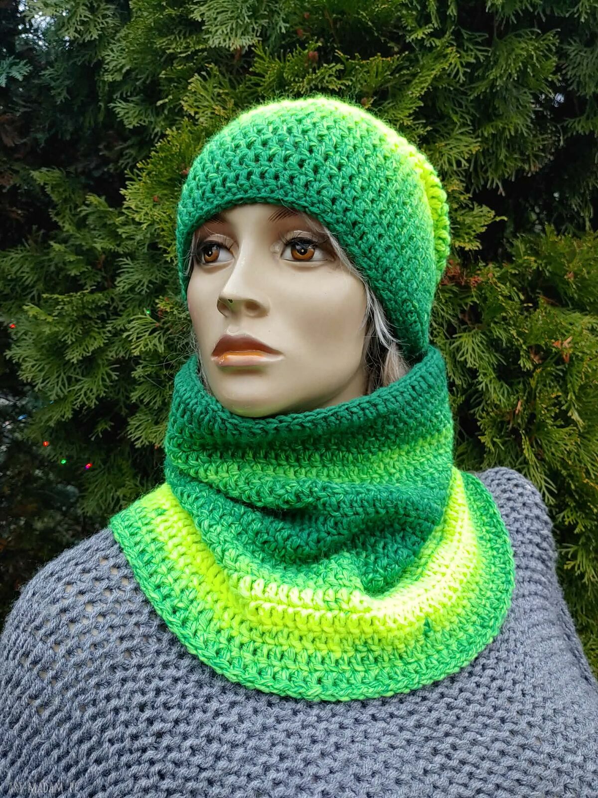Wełniana czapka i komin na szydełku - zimowy komplet handmade