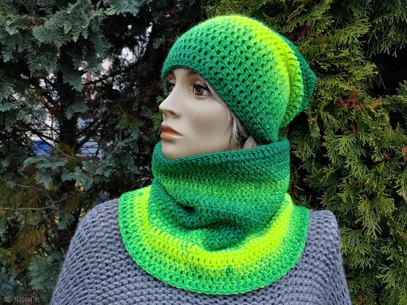 Wełniana czapka i komin na szydełku - zimowy komplet handmade