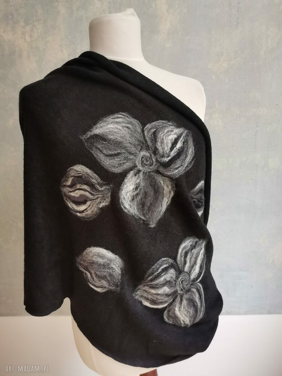 Ręcznie filcowany komin z wełny merynosów - zawijany w stylu boho