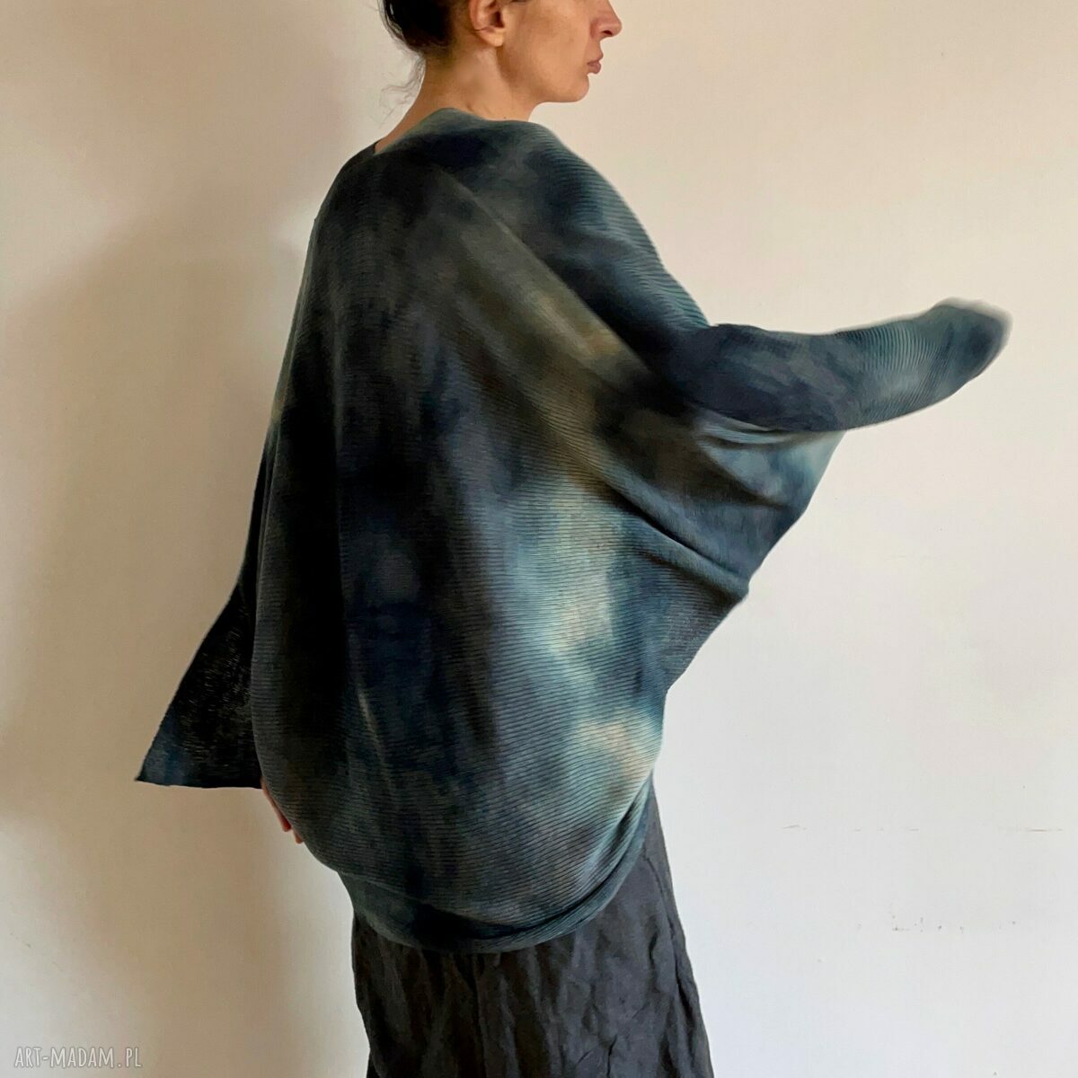 Wełniany kardigan w szarościach - ręcznie barwione merino (one size)