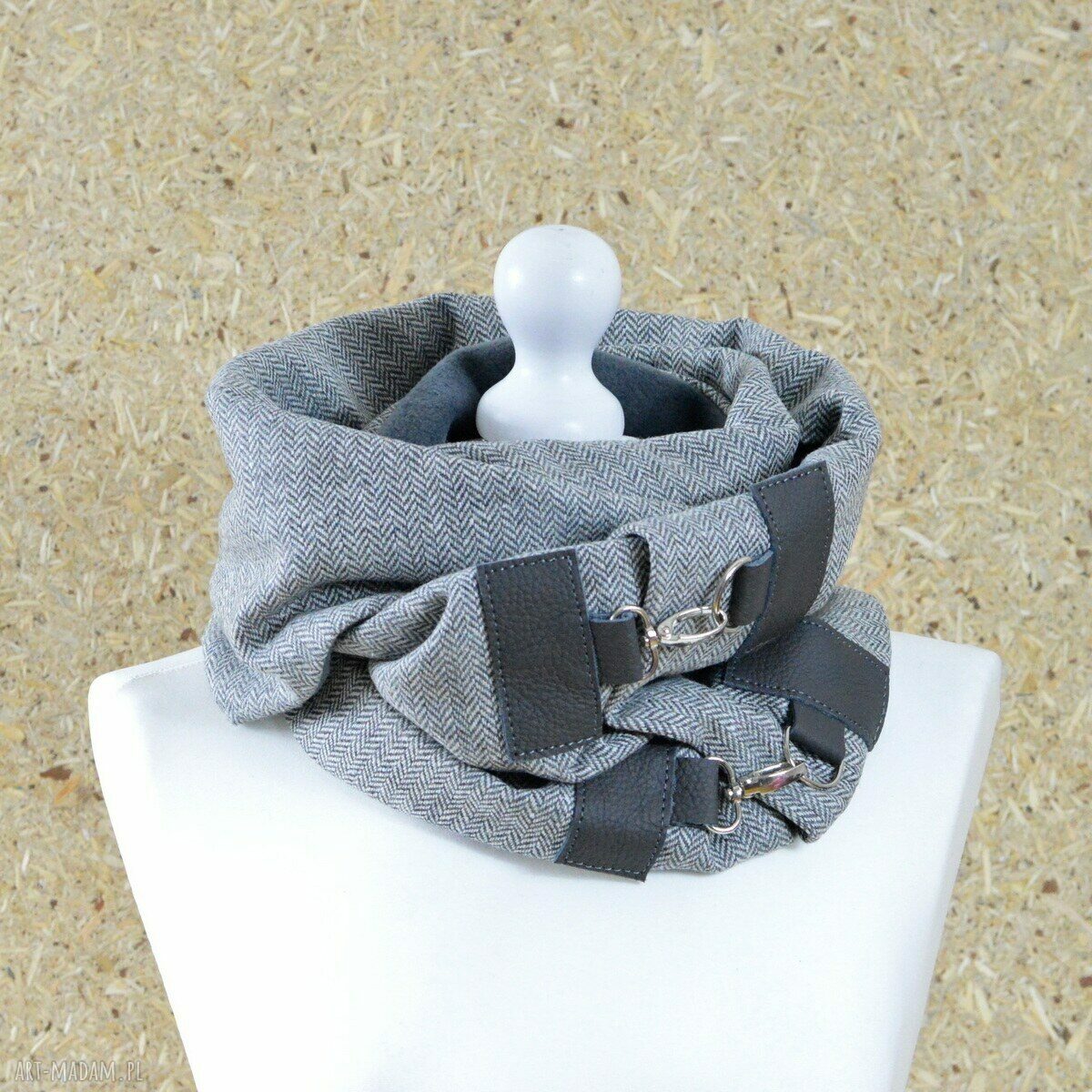 Wełniany szal w jodełkę Szal unisex Szary handmade
