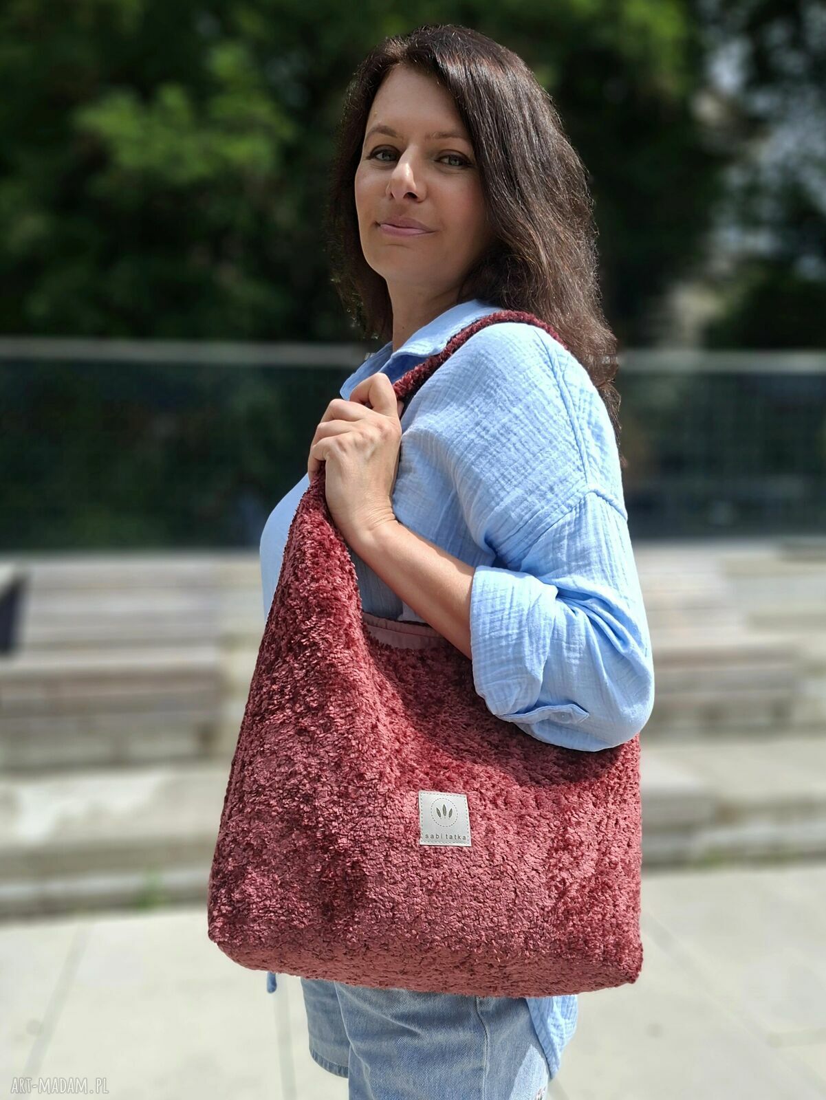 Welurowa torba hobo Miś bordowa na ramię