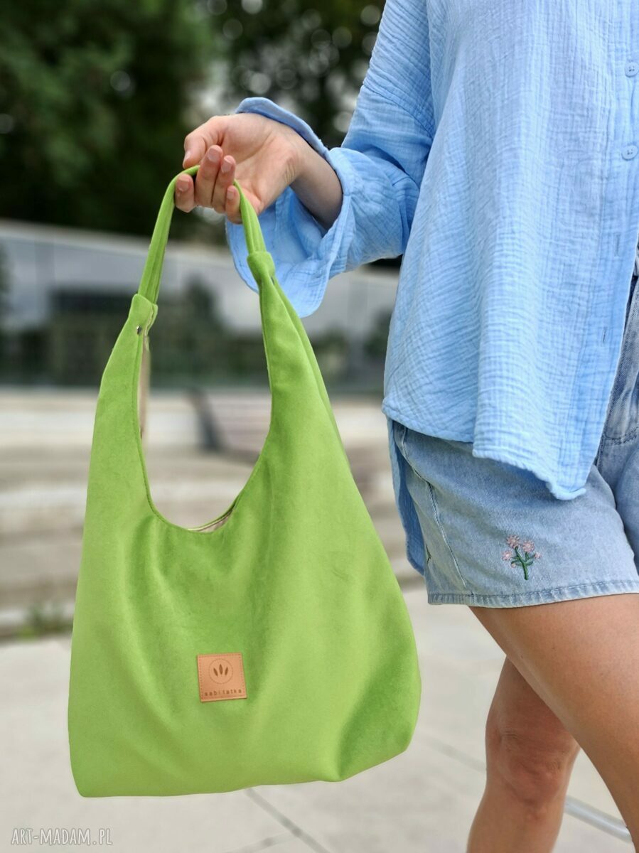 Welurowa torba hobo Bonita - zielone jabłuszko