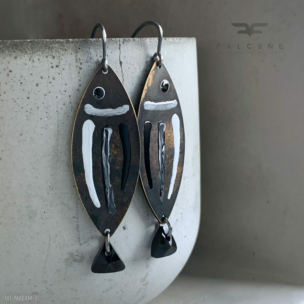Kolczyki Fish White & Black z czarnym ogonem - ręcznie malowane