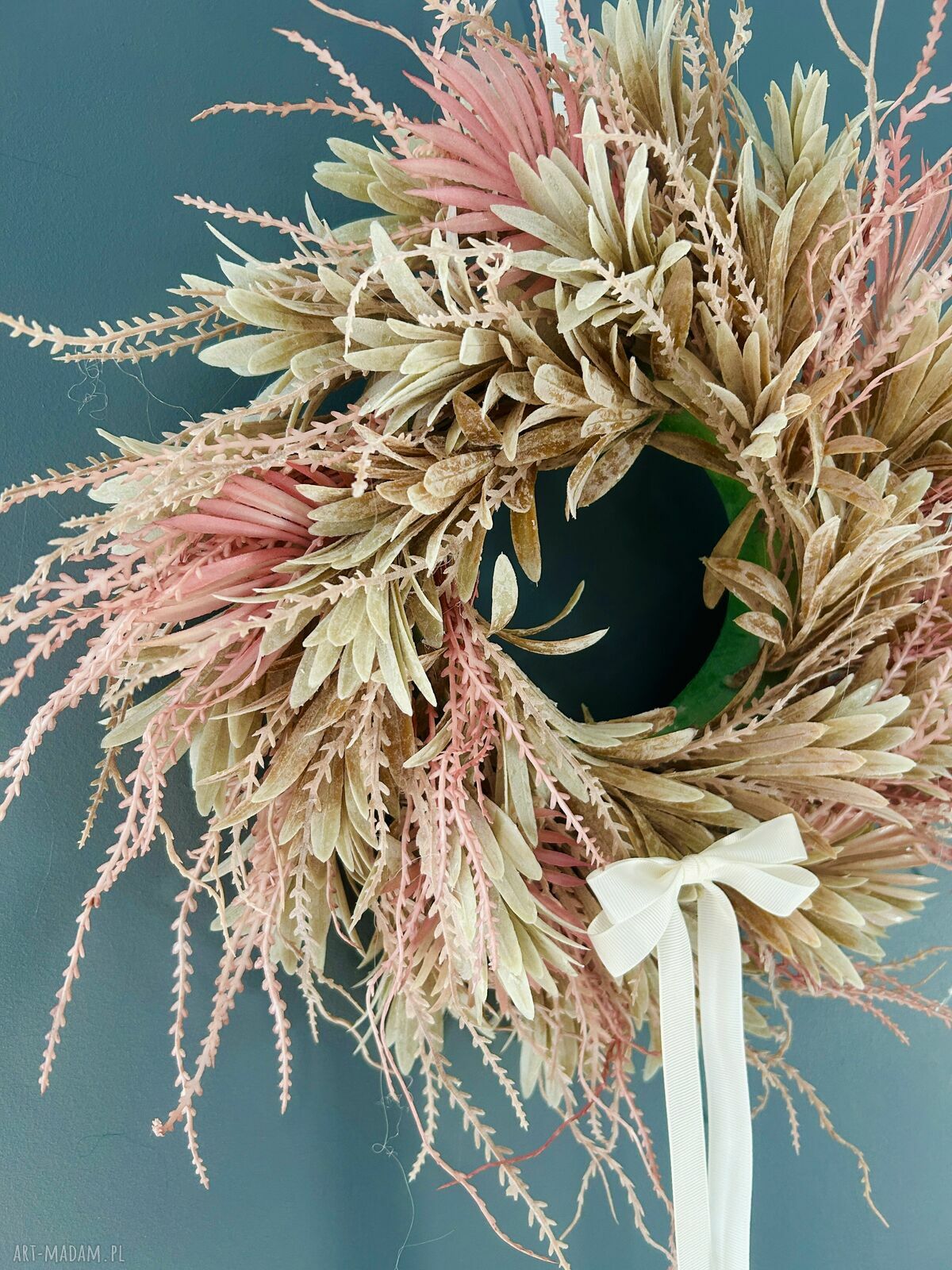 Wianek na drzwi w stylu Pudrowe Boho - róż i beż 40 cm