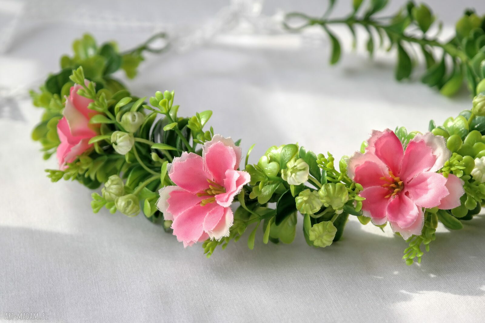 Wianek handmade „W zaczarowanym ogrodzie” - kwiatowa ozdoba do włosów w stylu boho