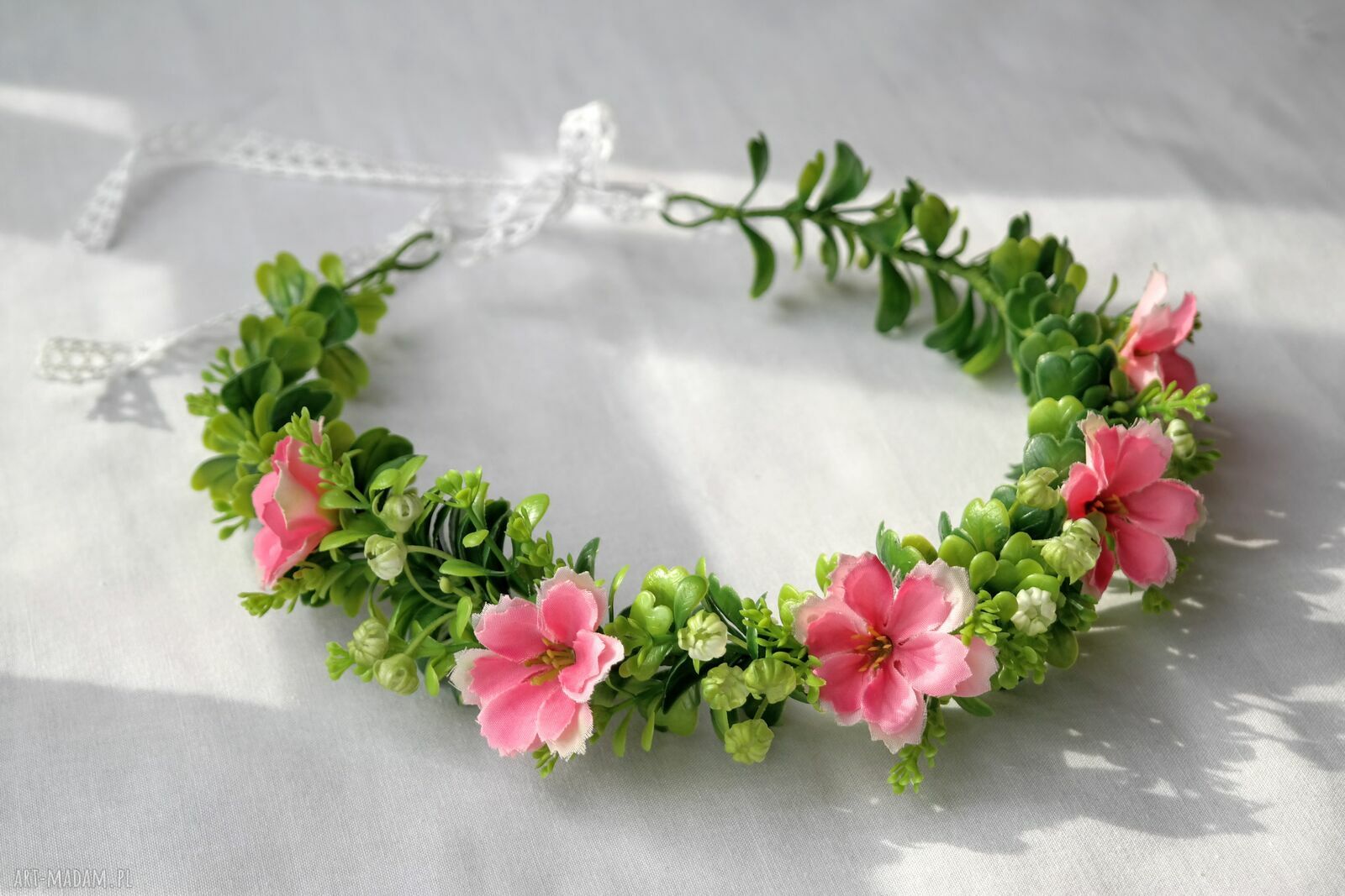 Wianek handmade „W zaczarowanym ogrodzie” - kwiatowa ozdoba do włosów w stylu boho