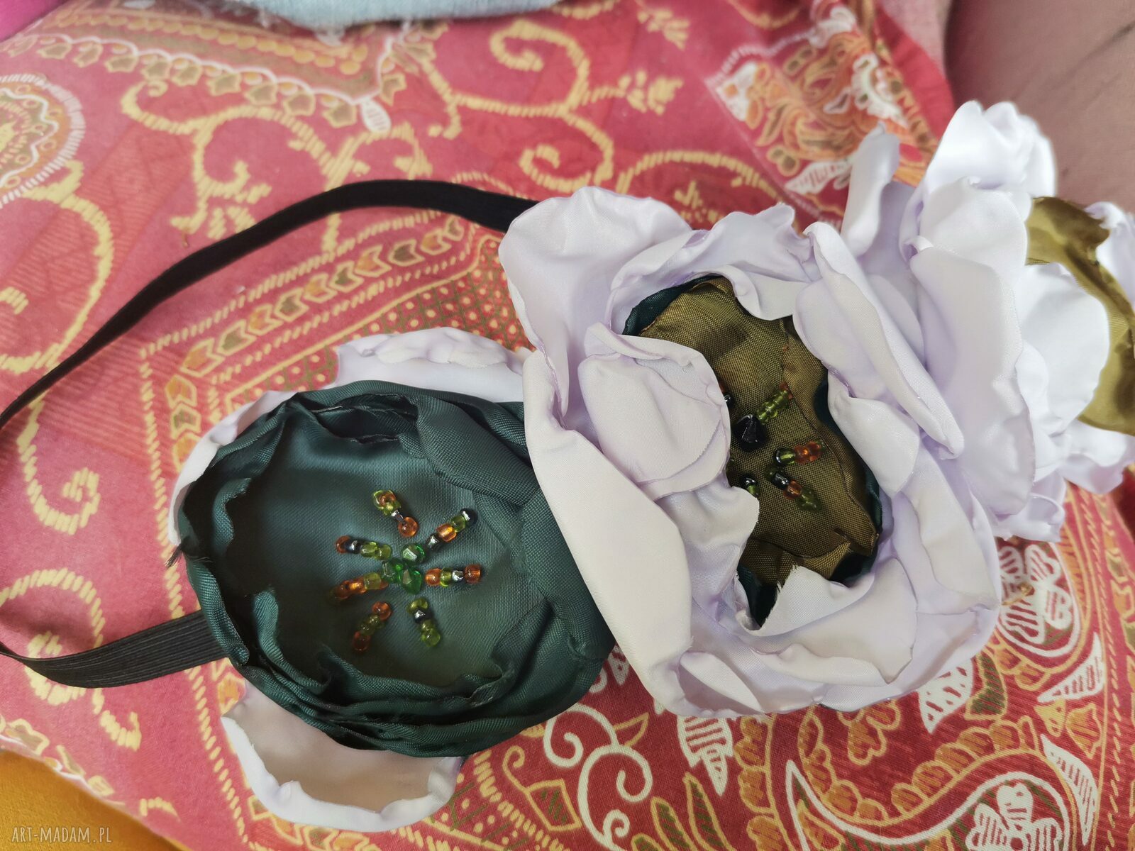 Wianek uniwersalny na gumce z dużymi kwiatami boho - box X1