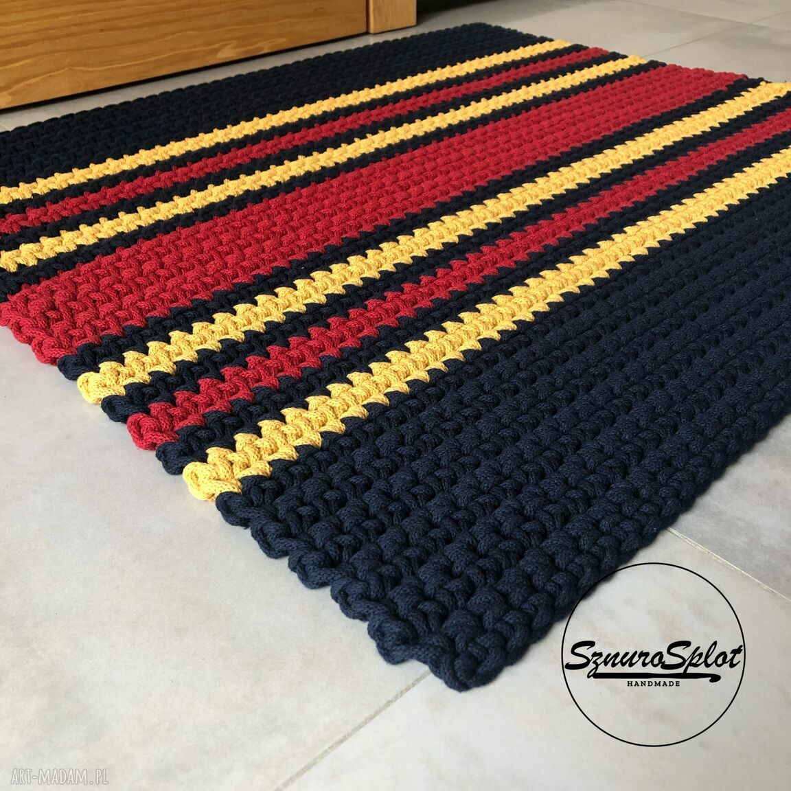 Kolorowy dywan szydełkowy ze sznurka bawełnianego 80 x 75