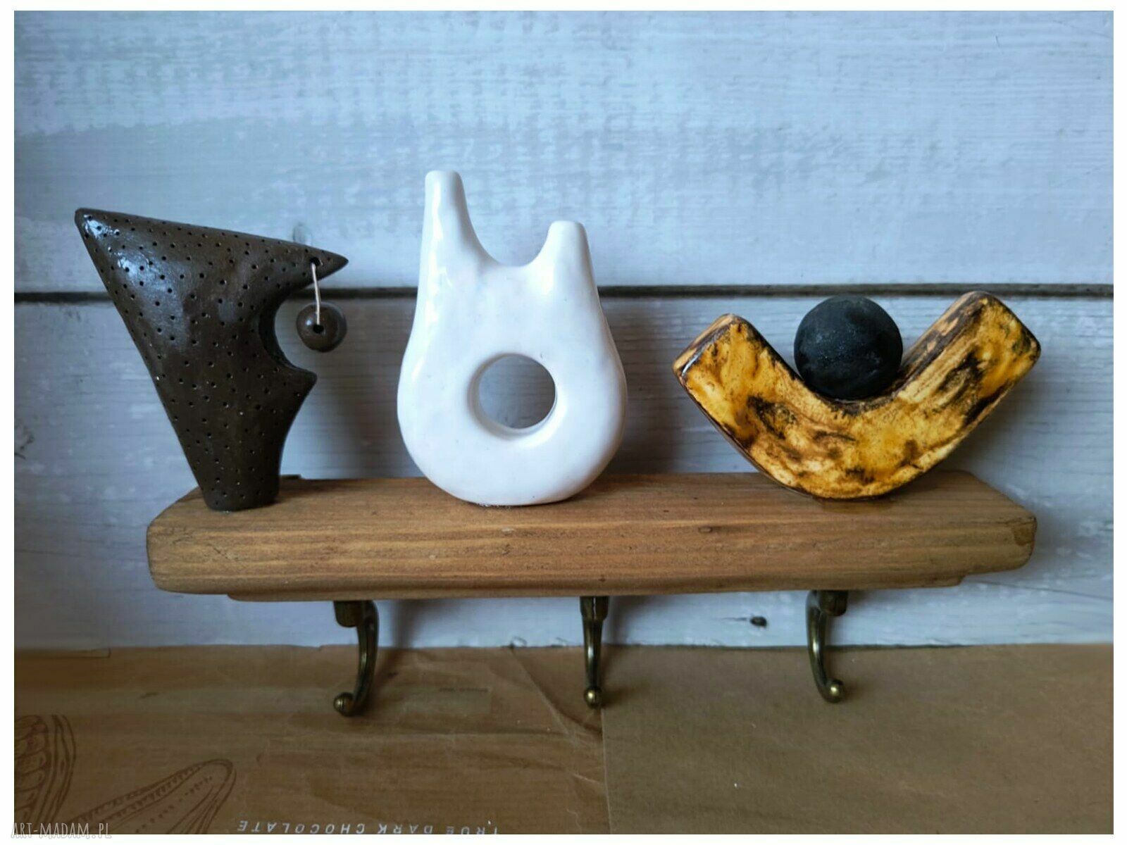 Wieszak artystyczny z ceramiki - klucz handmade