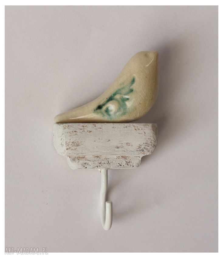Wieszak z ptaszkiem o niebieskich skrzydłach - drewniany, ceramiczny handmade na 1 haczyk