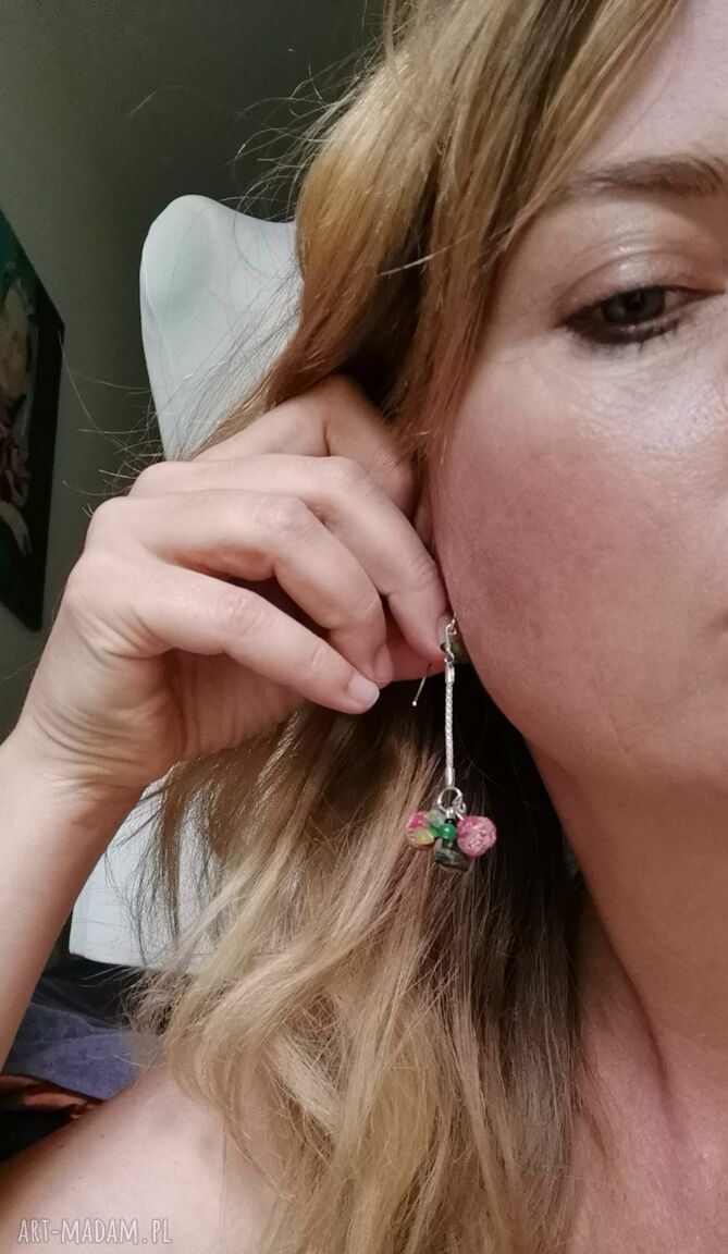 Kolczyki z motywem wiewiórki - boho etno, posrebrzane z koralikami