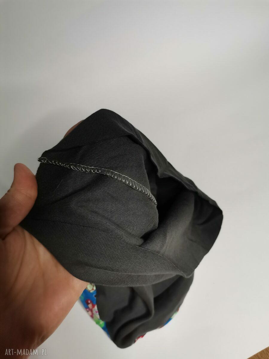 Kolorowa czapka wiosenna oversize bez podszewki - boho na rower, surowe brzegi