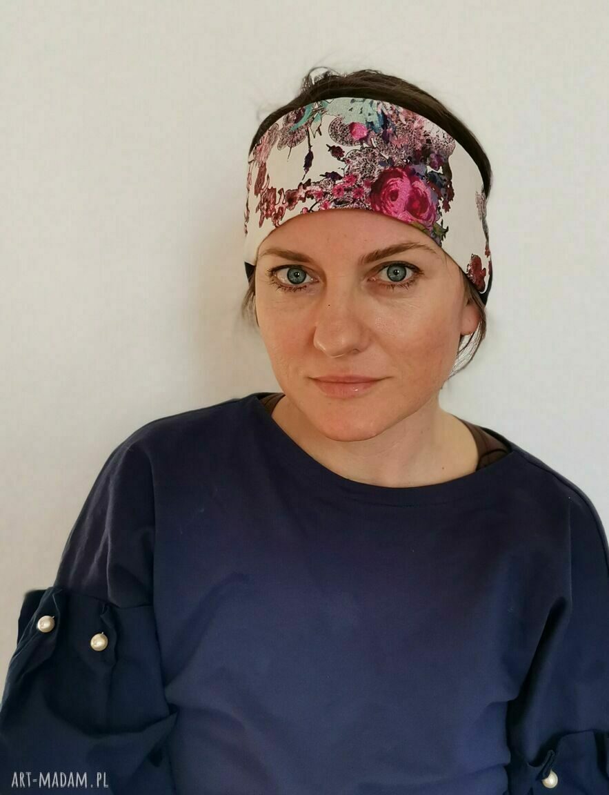 Opaska wiosenna uniwersalna - miękka dzianina i folkowy charakter