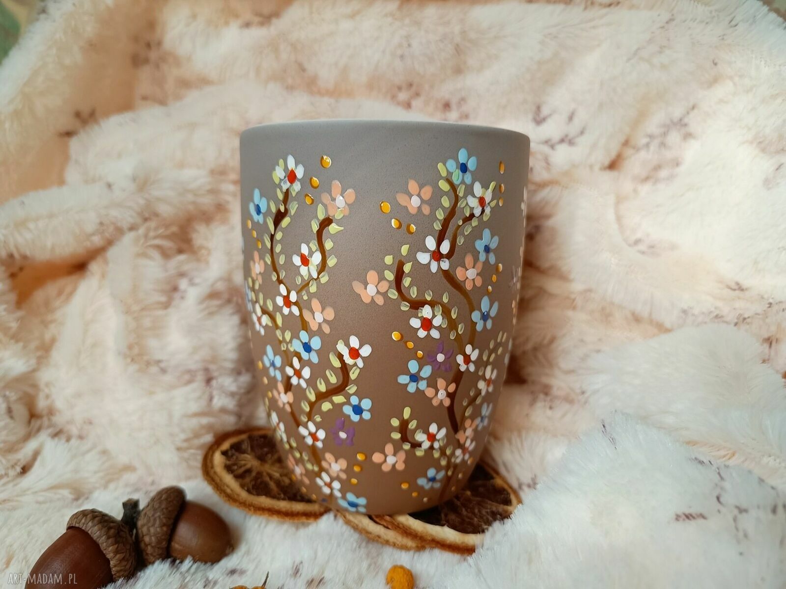 Wiosenne drzewka - ręcznie malowany kubek 300 ml