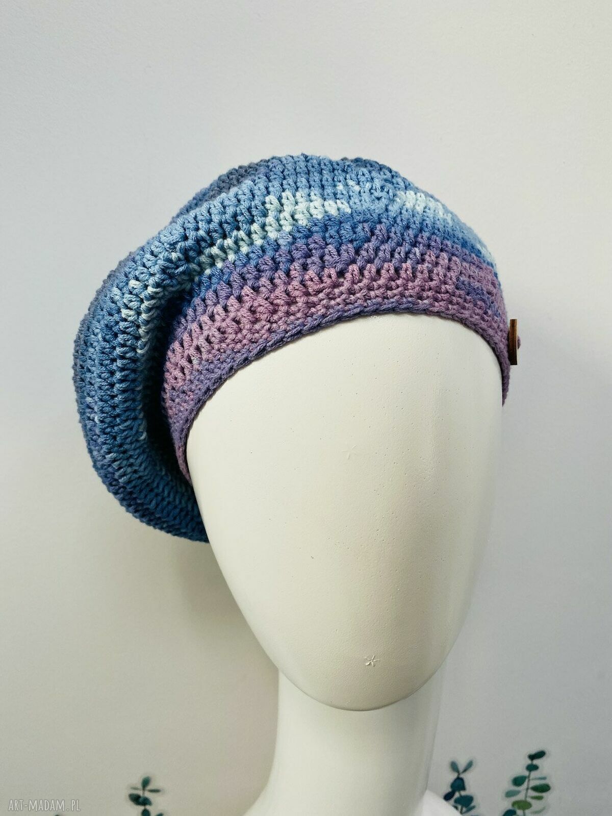 Wiosenny beret damski z antenką - ręcznie robiony z bawełny (OEKO-TEX), one size 54-58 cm