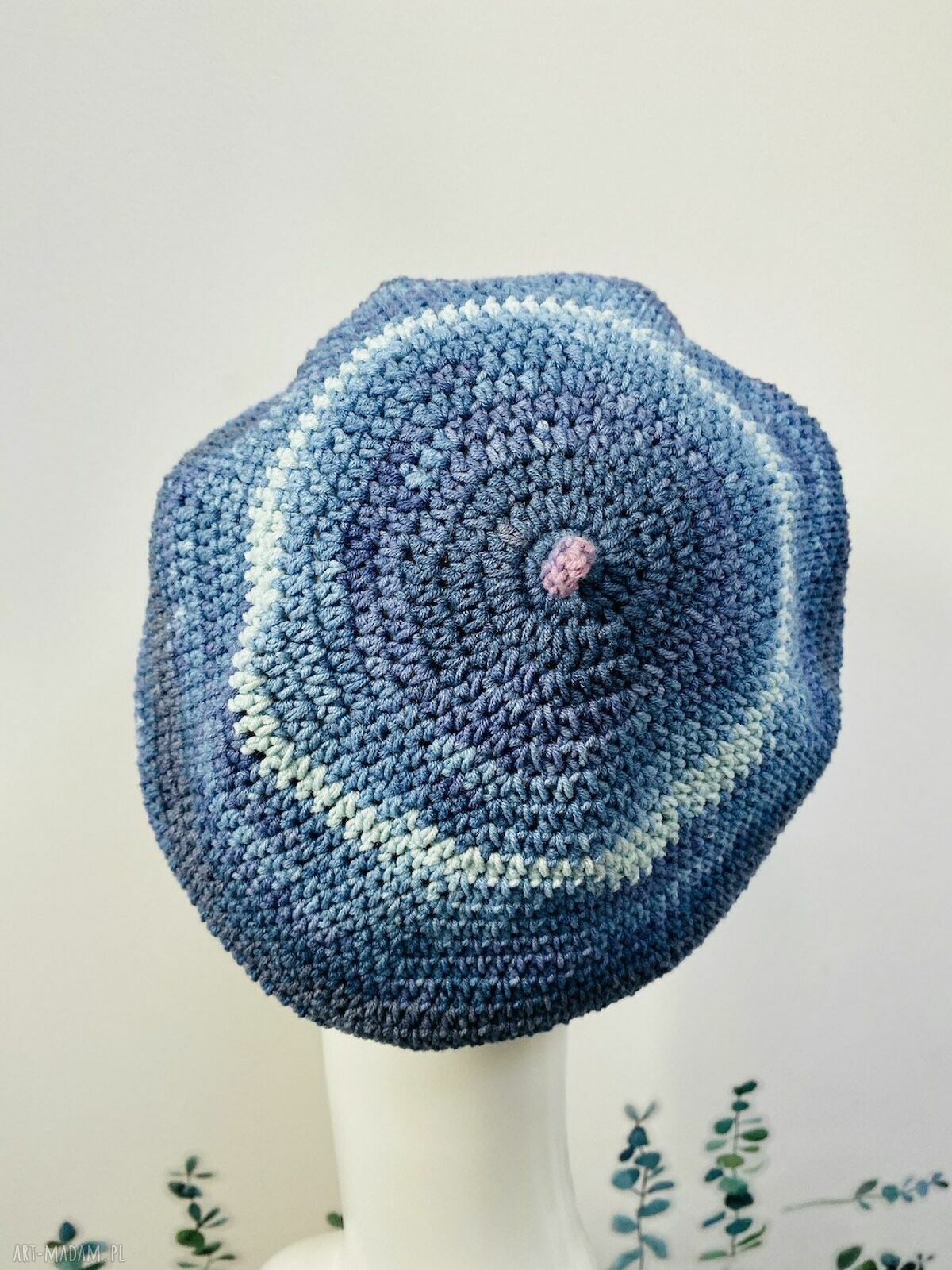 Wiosenny beret damski z antenką - ręcznie robiony z bawełny (OEKO-TEX), one size 54-58 cm